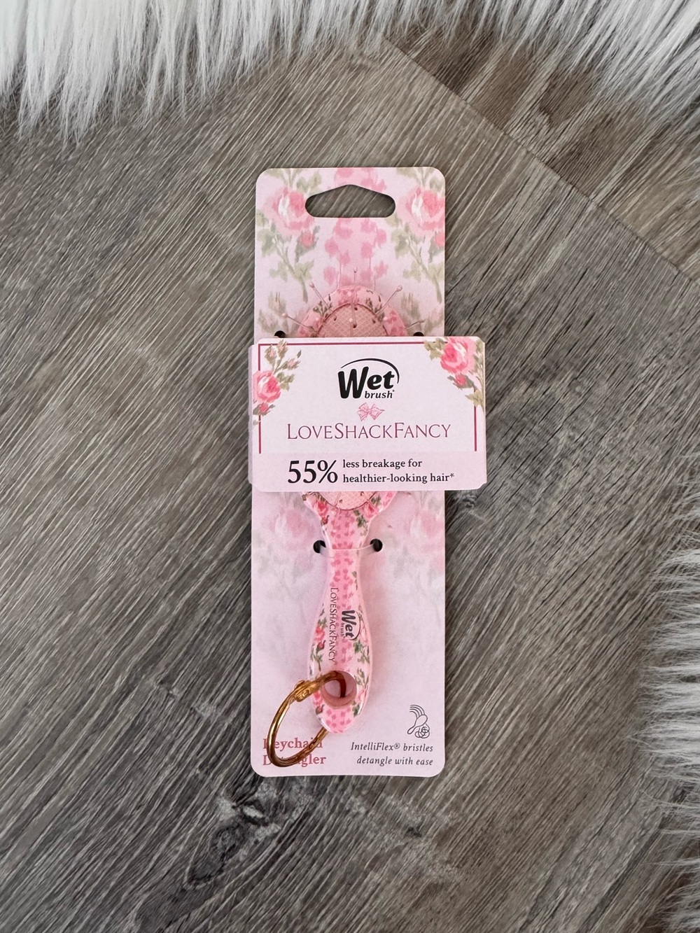 🌸🌺LoveShackFancy × WetBrush Blooming Heirloom Keychain Brush Strawberry Macaroon